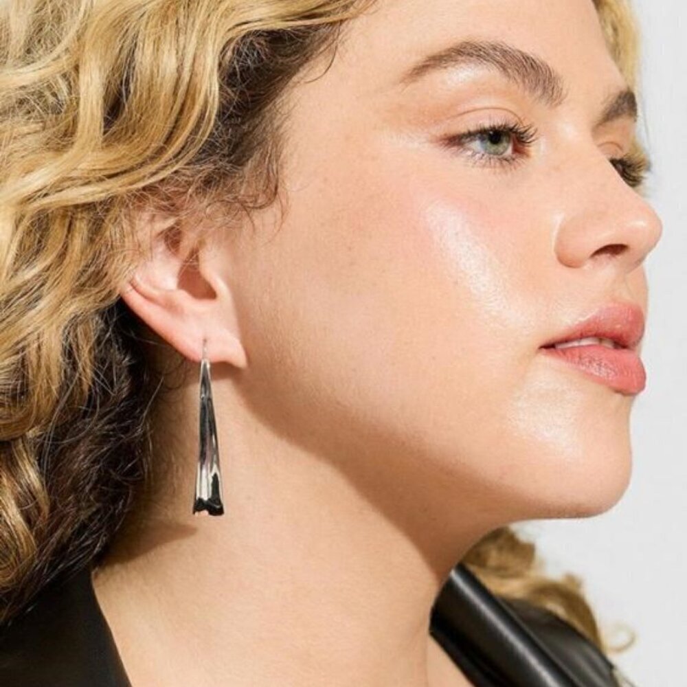 Torrid - Bar Drop Earring in Silver​​​​​​​
